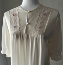 Vintage LORRAINE Lingerie Peignoir Robe Lace Rose Ivory Nylon Lace Size ... - $32.55