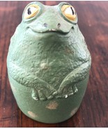 Vintage Frog Figurine with slight Egg Shape 2.5 inches tall - £18.62 GBP
