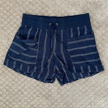 Athleta Cabo Linen 4&quot; Striped Shorts Navy White Striped sz 6 - $24.18