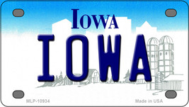 Iowa IA Novelty Mini Metal License Plate Tag - $276.39 MXN