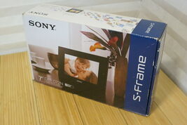 Sony S-Frame 7" Digital Photo Picture Frame Display DPF-D72N - $24.99