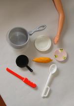 Barbie doll vintage Mattel kitchen accessory lot dishes utensil pot skillet food - £10.38 GBP