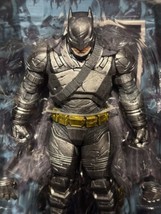 Armored Suit Batman Mcfarlane (Batman v Superman) In Hand - £35.16 GBP