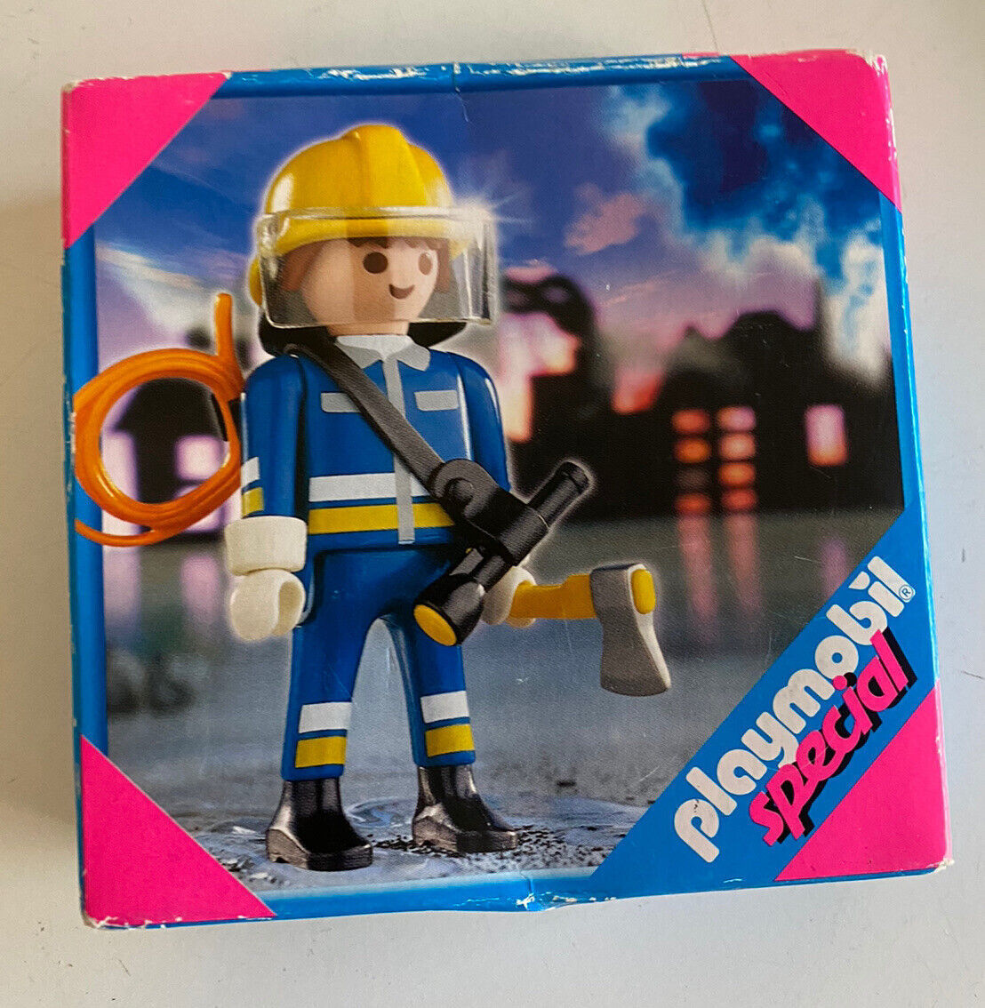 NIB Playmobil Special #4675 Blue Fireman Ax Mask Helmet Rope Flashlight Safety - $14.84