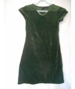 Green Velour dress with detachable necklace Basic Editions Sz 7/8 - $368.20 MXN