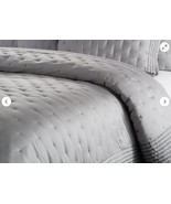 Donna Karan Essential Silk Full Queen quilt Platinum $715 - $380.70 CAD