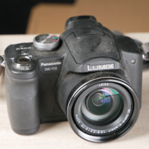 Panasonic Lumix DMC-FZ8 7.2MP Digital Camera - Black *Tested* - £30.36 GBP
