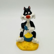 Warner Bros Sylvester Figurine At The Beach Porcelain Ceramic Japan Vint... - £27.71 GBP