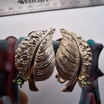 Vintage Silvertone Leaf Green Rhinestone Clip On Earrings - $16.20