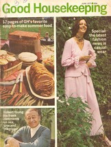 1971 Good Housekeeping Robert Young Marcus Welby Chef Graham Kerr Fashion 1970s - $31.22