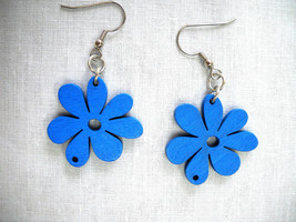 Nature Girl Hot Medium Blue Cut Out Daisy Flowers Wood Dangling Flower Earrings - £3.92 GBP