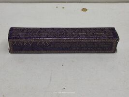 Mary Kay smoke and shimmer eye wand enchanted mauve 067251 - $167.23 MXN