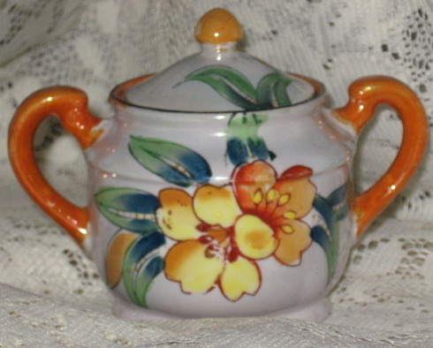 Lusterware- Covered Sugar Bowl-Hand painted-Trico-Nagoya Japan - $8.00