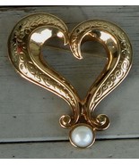 Collectible Vintage Avon Gold Tone Heart Pin with Faux Pearl, VERY GOOD ... - £11.67 GBP