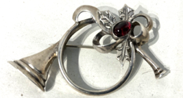 Vintage Jezlaine Sterling Silver Christmas Pin Brooch French Horn Holly Filenes - £27.16 GBP