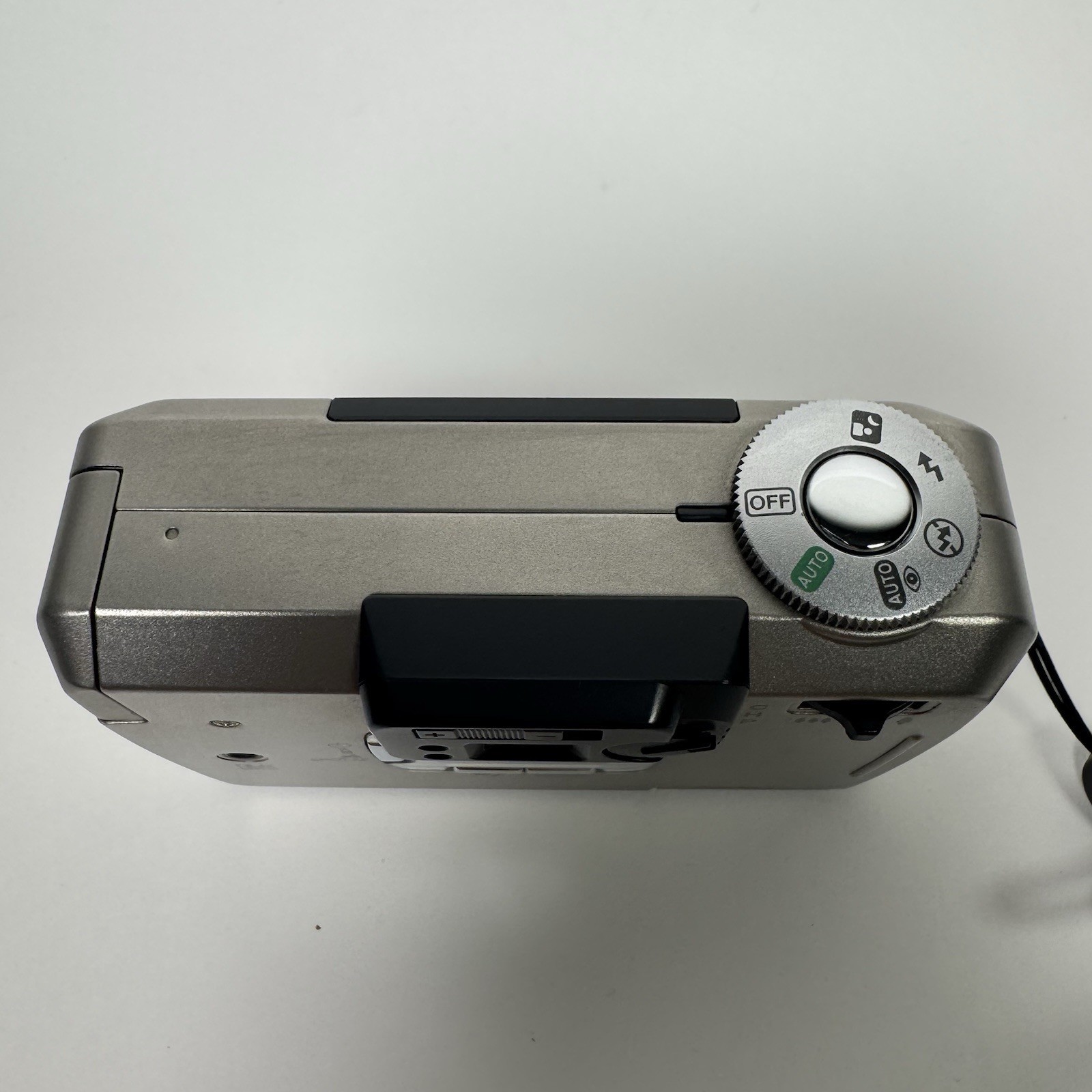 Pentax Efina T Point & Shoot AF APS Film Camera 23-69mm + New Battery EUC Item image 8
