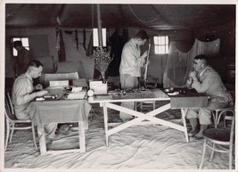 VIEW OF UNIFORMED SOLDIERS IN TENT~WW2 MILITARY PHOTOGRAPH - £6.63 GBP