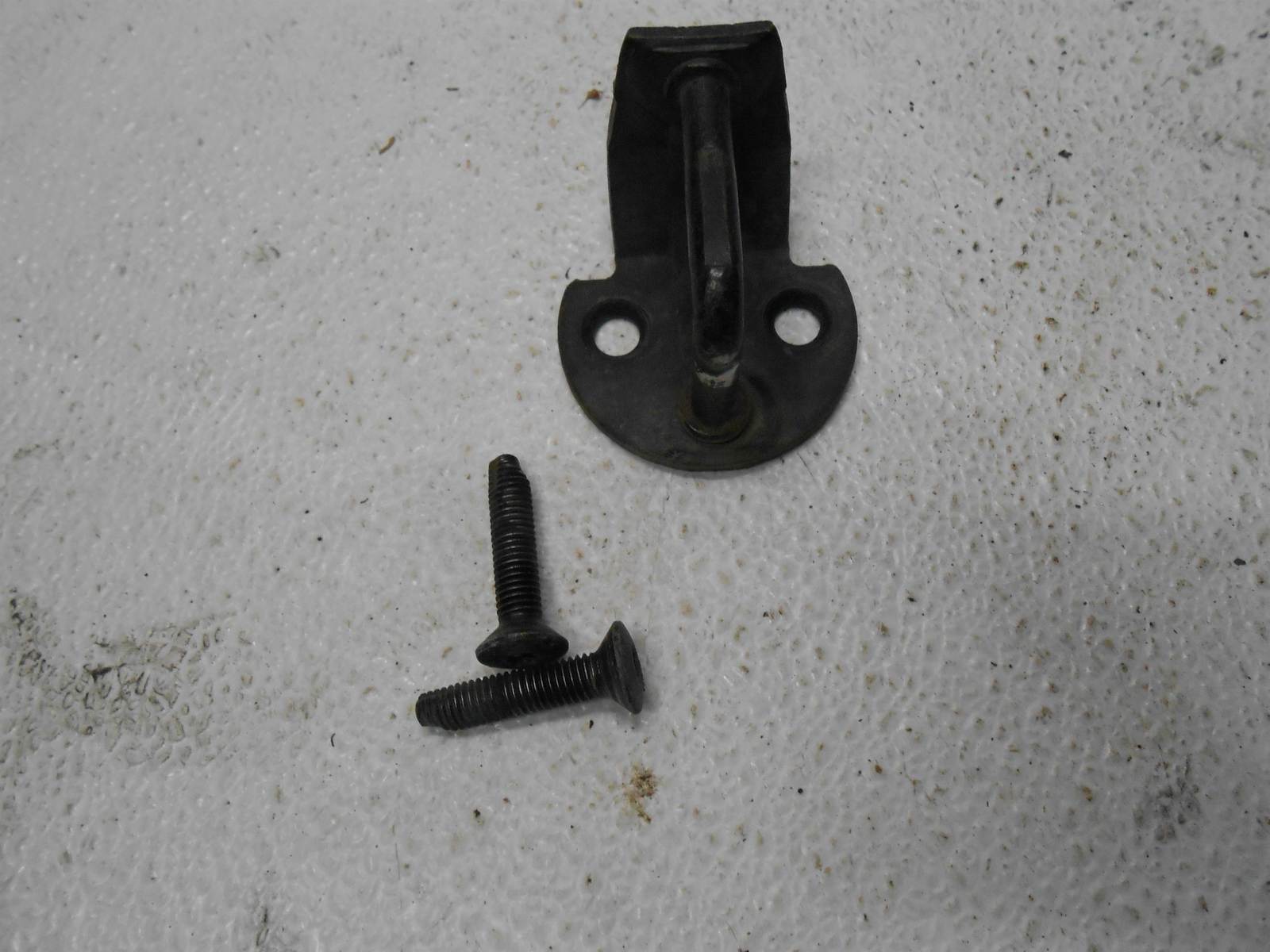 1999 Ford Ranger Front Right Passenger Door Striker With Bolts - $21.99