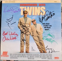 TWINS LAZER DISC SIGNED X7 - Arnold Schwarzenegger, Danny DeVito, Chloe ... - $779.00