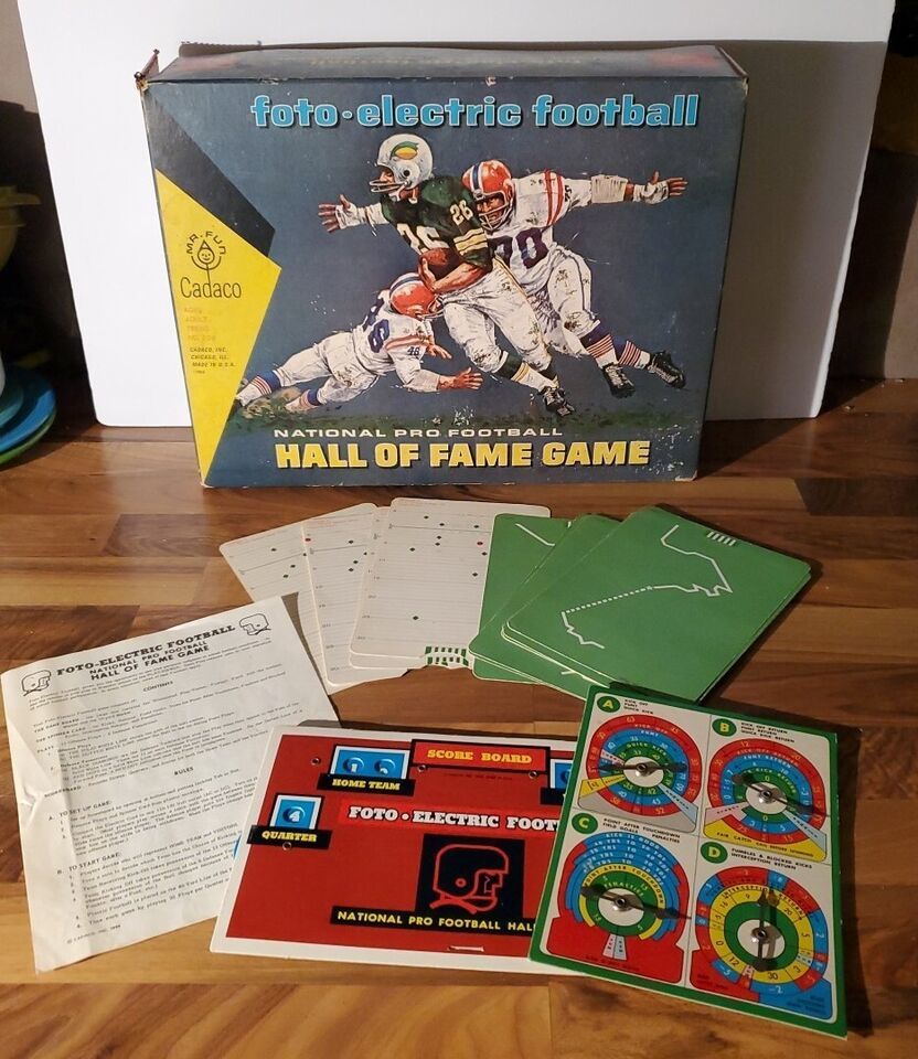 Primary image for VTG CADACO 1964 FOTO-ELECTRIC FOOTBALL GAME SPORTS HALL OF FAME Complete Working