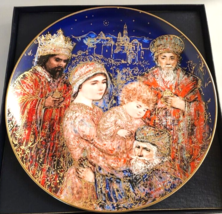 Edna Hibel Christmas Collector Plate Gifts of the Magi Made by Knowles 1986 - £36.61 GBP