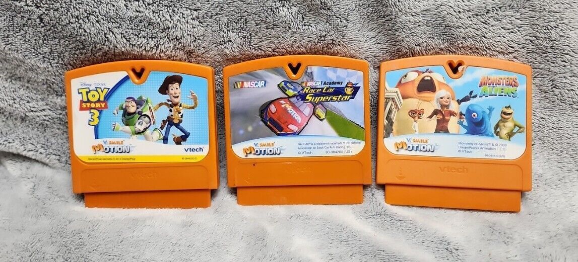 3 V.Smile & V.Motion Cartridges TOY STORY 3, RACE CAR SUPERSTAR MONSTERS V ALIEN - $9.49