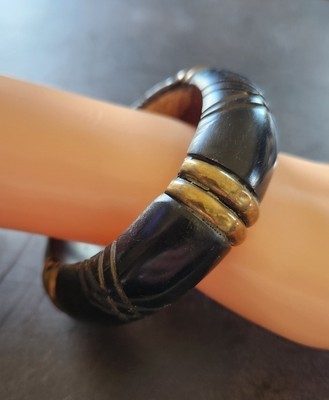 Vintage Jewelry Carved Wood With Brass Bangle Bracelet - $16.83