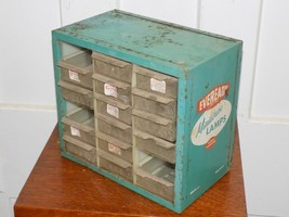 Vintage Eveready Miniature Lamps Metal Store Counter Display - $1,660.82 MXN