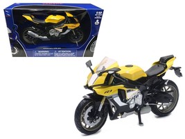 2016 Yamaha YZF-R1 Yellow Motorcycle Model 1/12 by New Ray - $1,242.06 MXN