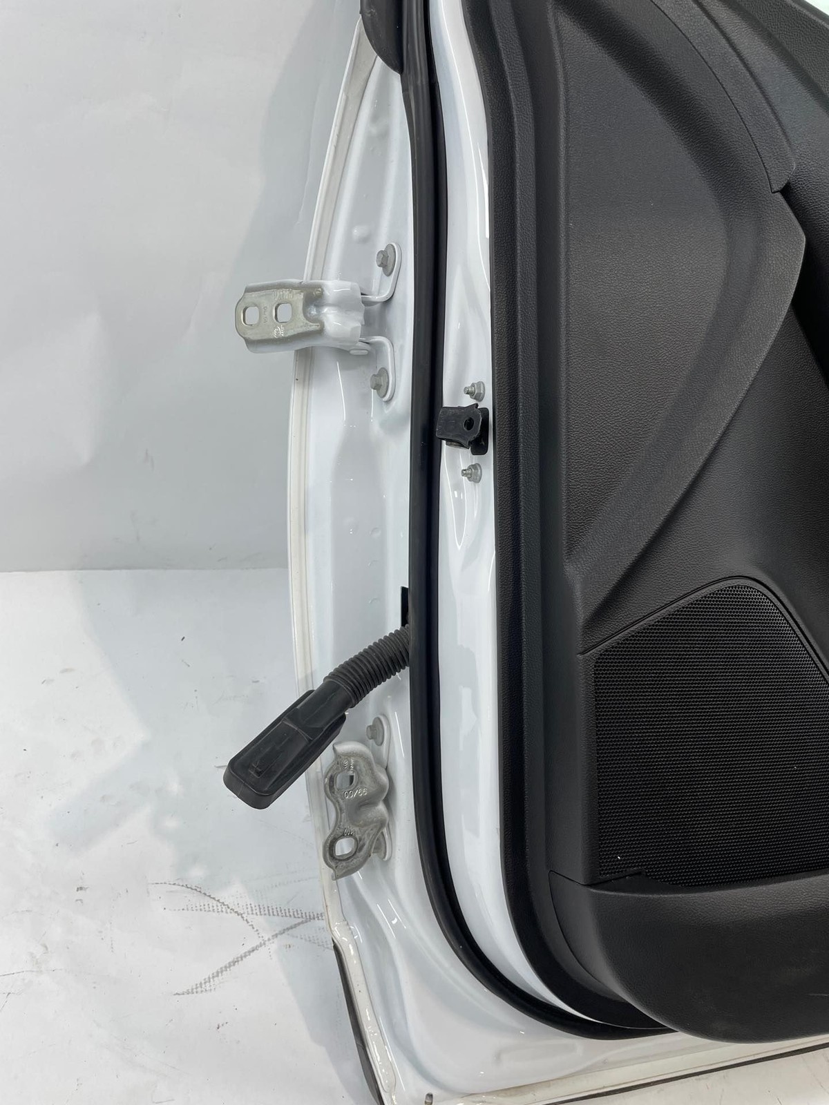 2013-2022 Chevy Trax LS RH Passenger Front Door Assembly W/ Glass & Panel White Item image 9
