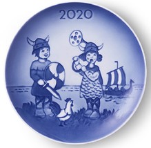 BING &amp; GRONDAHL 2020 Children&#39;s Day Plate The Little Vikings - New in Box - £15.94 GBP