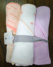 New Cloud Island Baby 3-Pack Lightweight Hooded Towel Set - Pink Purple ... - $10.09