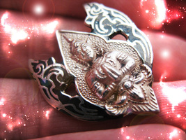 HAUNTED ANTIQUE NECKLACE GOLDEN GODDESS OF FORTUNE HIGHEST LIGHT COLLECT MAGICK image 2