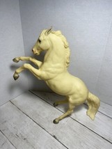 Breyer  &quot;Alabaster Fighting Stallion King&quot;  #30 See Photos Vintage - £51.45 GBP