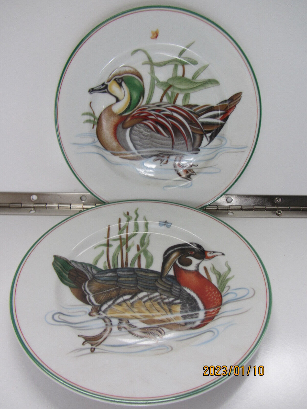 Fitz And Floyd Canard Sauvage Set of 2 Duck Bird FF 101 Salad Luncheon Plates - $9.99