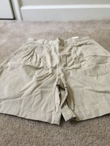 Gloria Vanderbilt Women&#39;s Casual Khaki Shorts Zip &amp; Button Pockets Size 12 - £20.37 GBP