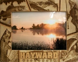 Hayward Wisconsin Laser Engraved Wood Picture Frame (5 x 7) - £24.24 GBP