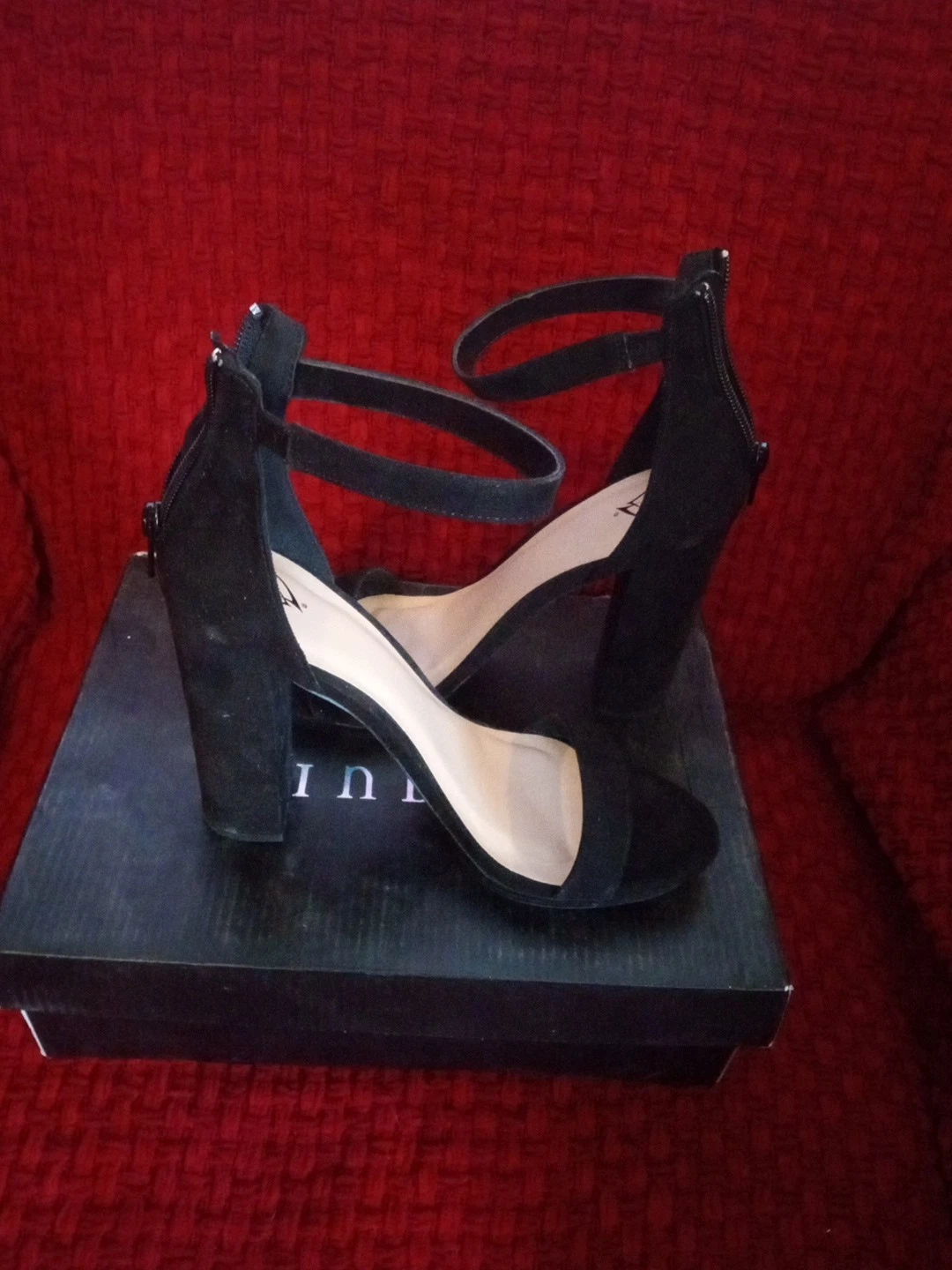 Item image 4