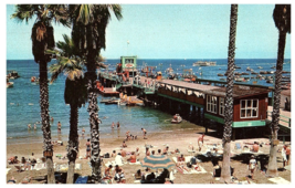 Pleasure Pier at Catalina Island w Beachgoers &amp; Boats CA Postcard - £11.59 GBP
