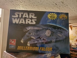 Amt Ertl Star Wars Millennium Falcon &quot;Nib&quot; - $112.19