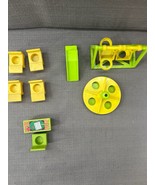 Vintage Fisher Price Playground and School Chairs 9 pieces - $508.47 MXN