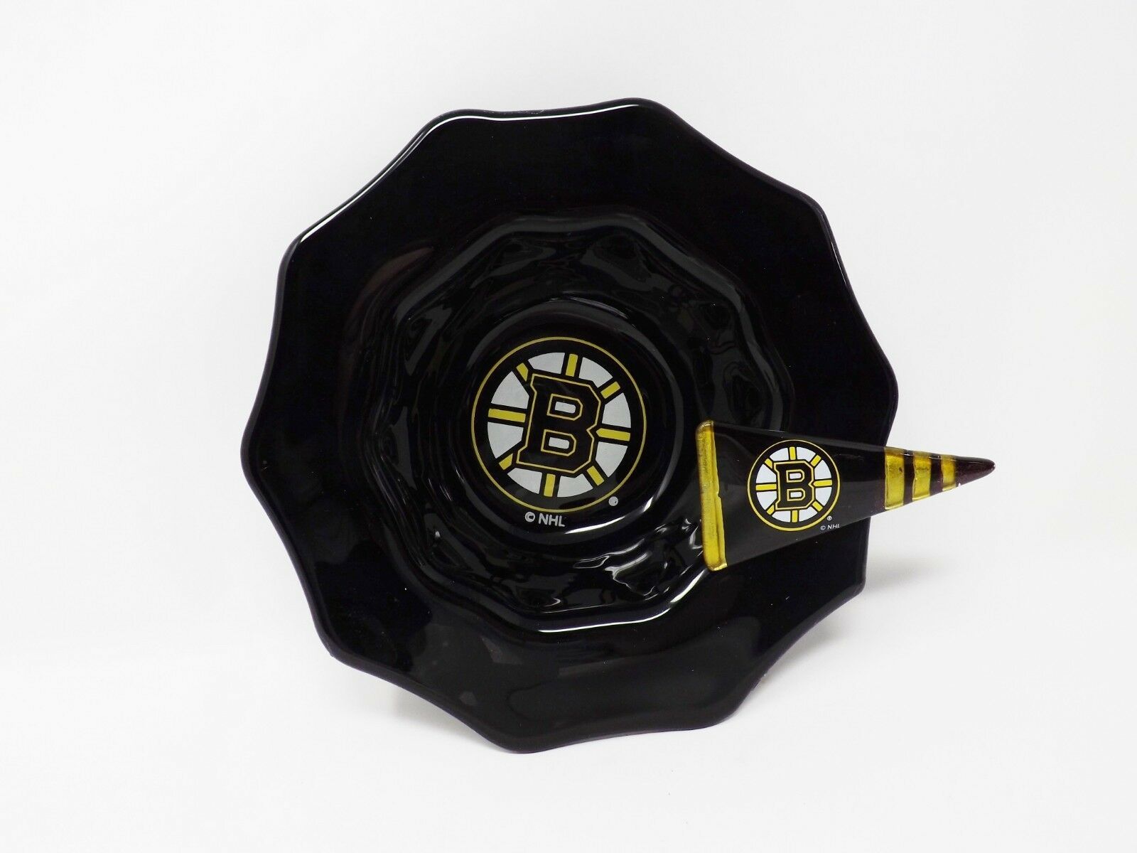 NHL Boston Bruins Gameday Serveware Dip Bowl with Pennant Charm - New - $19.35