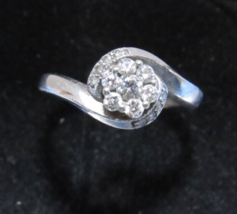 14k White Gold Gorgeous .64ct Diamond Halo Sz 6.5 Woman Engagement Ring 2.4g - £398.22 GBP