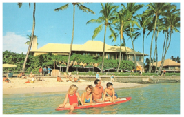 Family in the Water at the Halekulani Cottage Hotel Waikiki Hawaii Postcard - £7.73 GBP