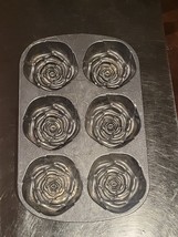 Nordic Ware Rose Bud Mini Cake Pan Mold 6 cup Bundt Heavy Cast Aluminum 14x9&quot; US - £15.69 GBP