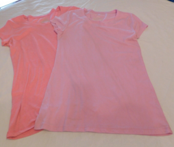 No Boundaries Lot of 2 Women&#39;s Short Sleeve Top T Shirt Size S 3-5 pinks GUC - £14.16 GBP