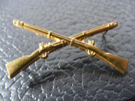 WW2 infantry officers collar pin      d - $24.74