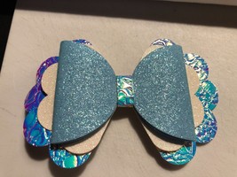 CAYLEE FLOWER HAIR BOW,   HOLOGRAPHIC BLUE, WHITE AND BLUE, 5&quot; X 3.5&quot; HO... - £6.22 GBP