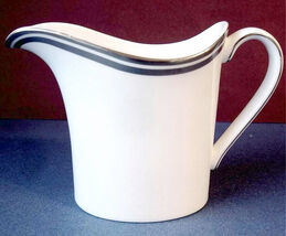Wedgwood Promenade Creamer Frosted Platinum Bands 3.25"H Made England Ne... - $23.66