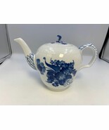 Royal Copenhagen Denmark BLUE FLOWERS CURVED Teapot #143 - £196.13 GBP